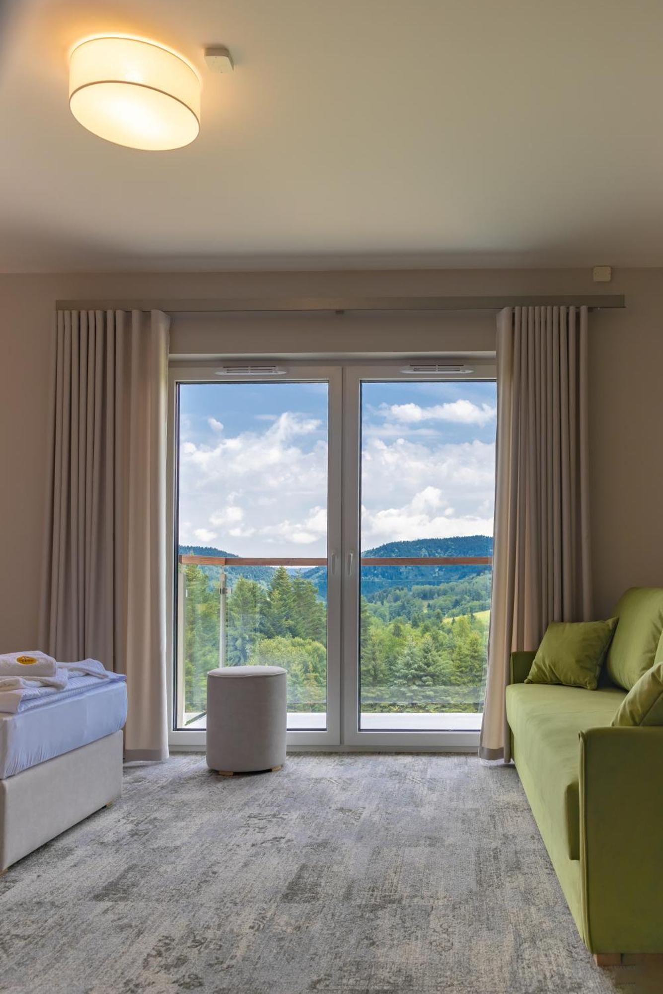 Miodowa Klinika Hotell Kamianna Eksteriør bilde