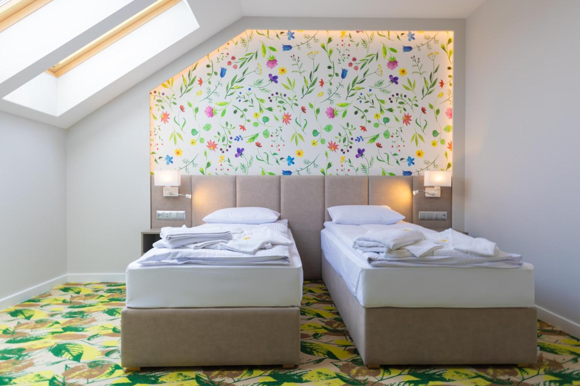 Miodowa Klinika Hotell Kamianna Eksteriør bilde